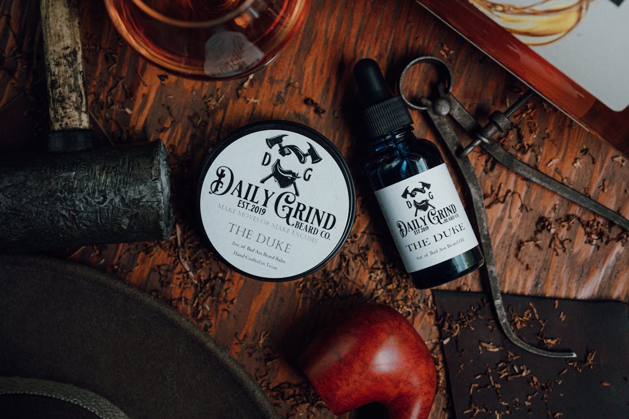 beard-balm-on-wooden-table-12558706 beard-balm-on-wooden-table-12558706